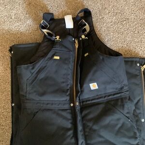BNWOT! Black Carhartt insulated bibs extremes!